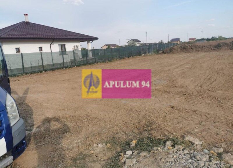 Sabareni, loc de casa, curent si gaze la 40 m